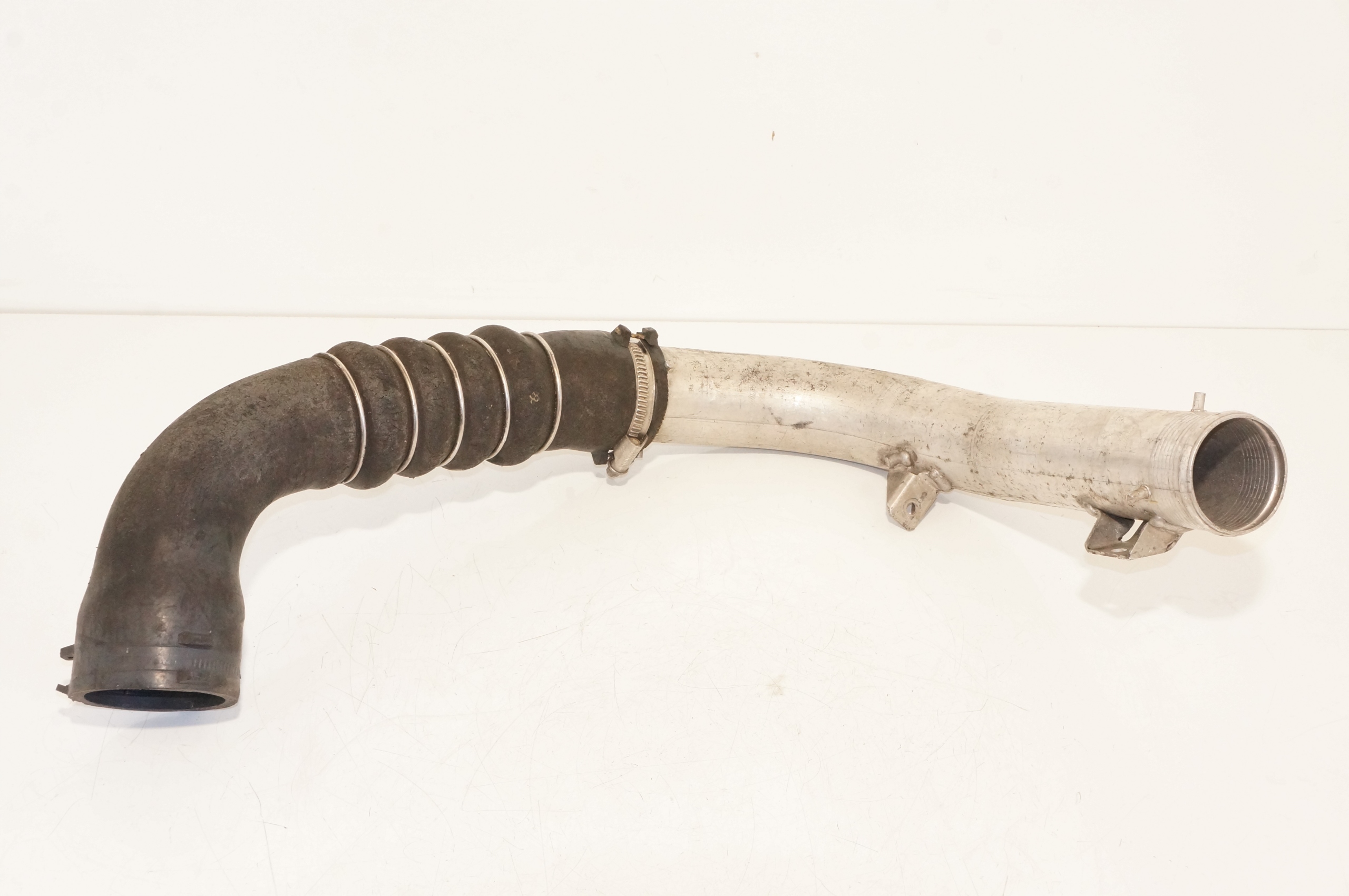 RURA INTERCOOLERA AUDI A6 2,7 3,0 TDI 4F0145738F