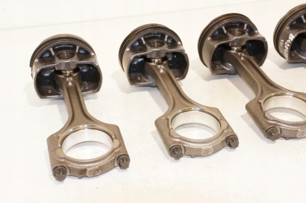 12627560480-696b5ecb749e8 TŁOK VOLVO V90 XC40 2,0TURBO B4204T47 KPL