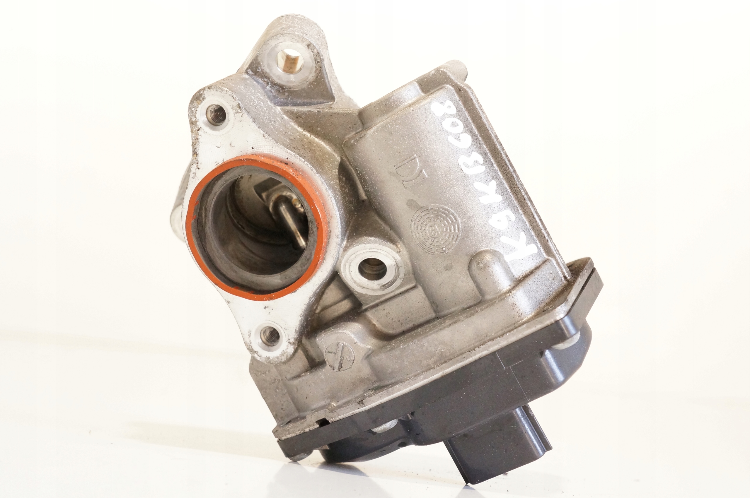 ZAWÓR EGR RENAULT CLIO IV DACIA LODGY 147104647R