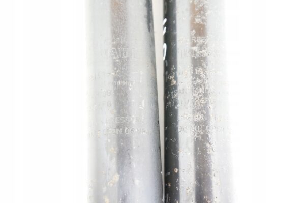 12736810778-696b5d9322ef0 AMORTYZATORY TYŁ RENAULT CLIO IV 562109815R KPL