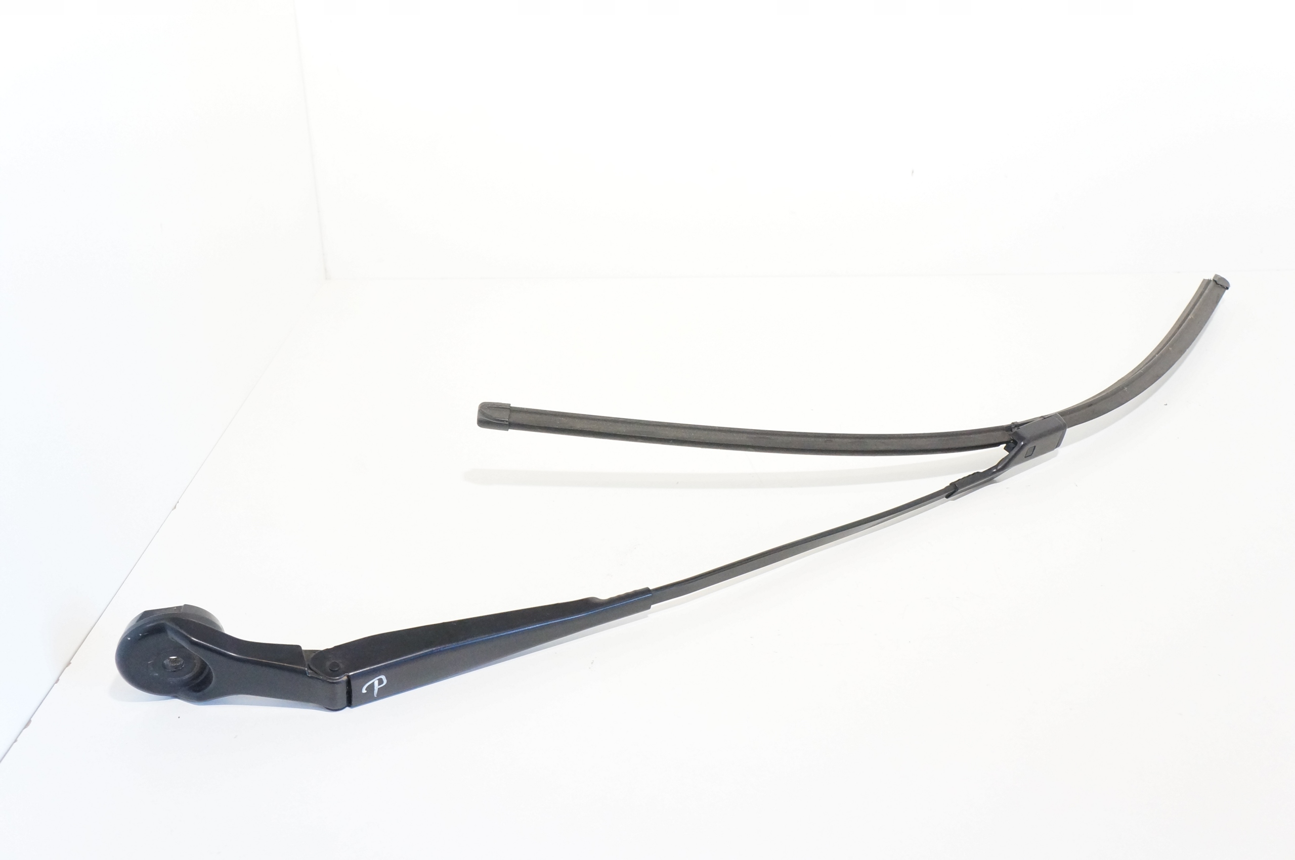 RAMIĘ WYCIERACZKI PRAWE C4 PICASSO II 9676371180