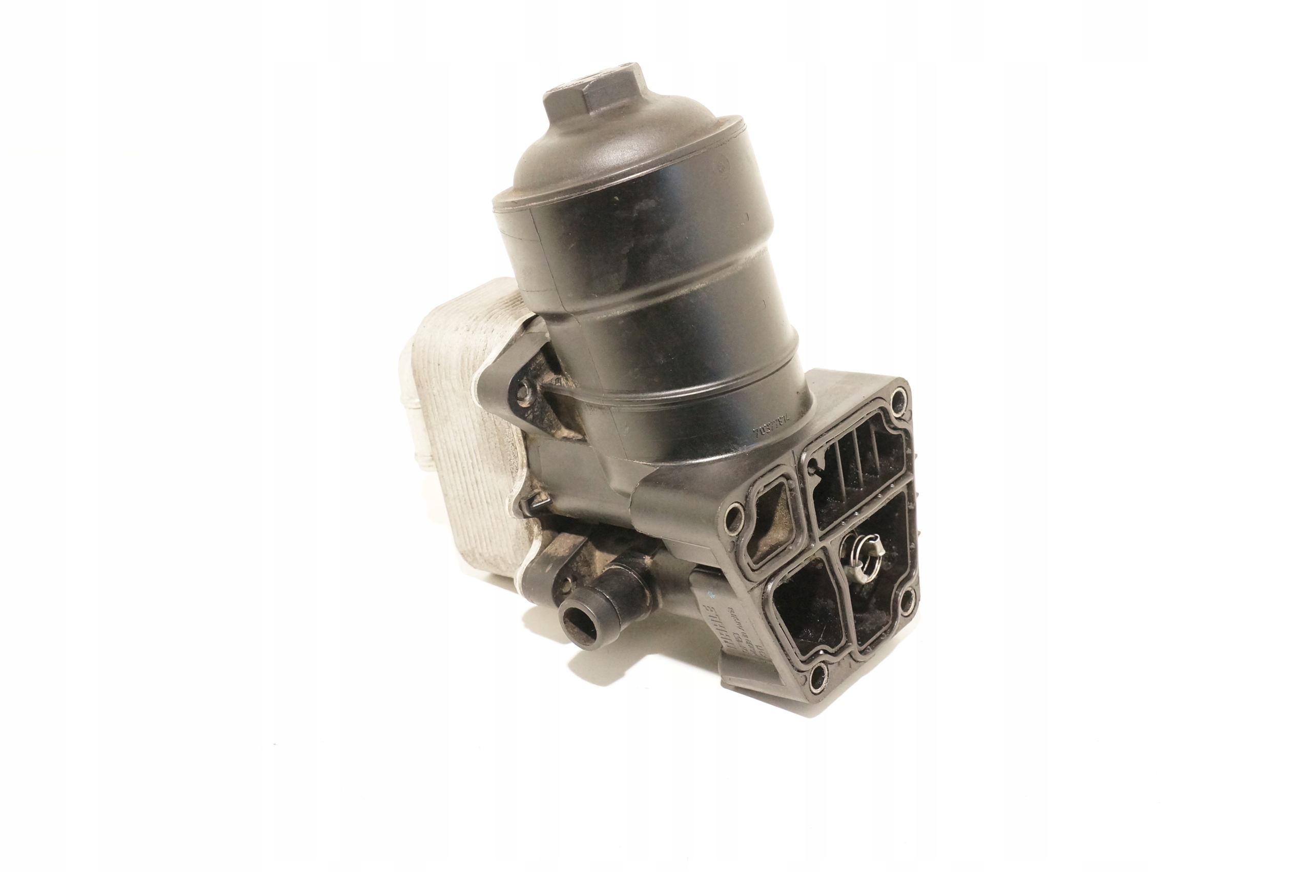 PODSTAWA FILTRA OLEJU A4 B8 A5 2,0TDI 03L115389E