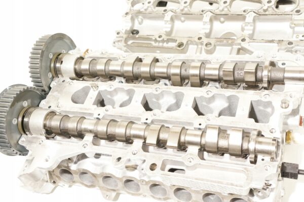 GŁOWICA SILNIKA VOLVO V40 S60 2.0 T2 T4 T4 31375380