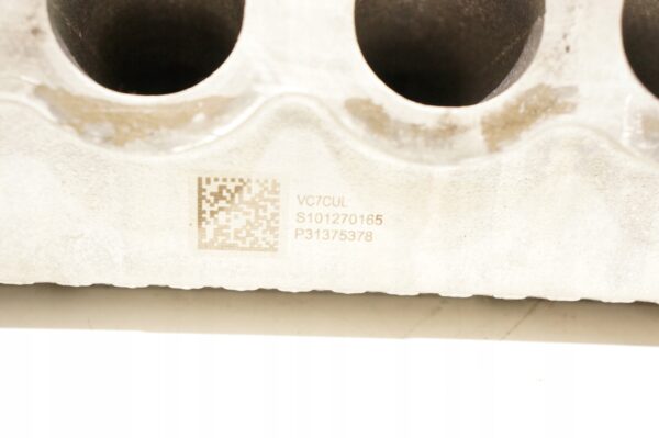 GŁOWICA SILNIKA VOLVO V40 S60 2.0 T2 T4 T4 31375380