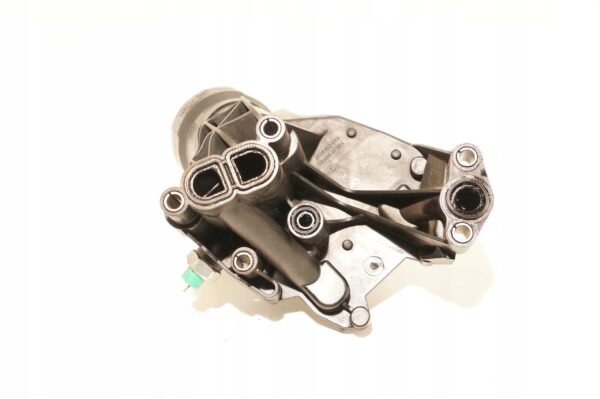 PODSTAWA FILTRA AUDI A5 A6 A5 2,0 TDI 03N115389J