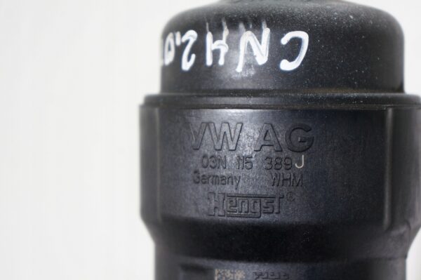 PODSTAWA FILTRA AUDI A5 A6 A5 2,0 TDI 03N115389J