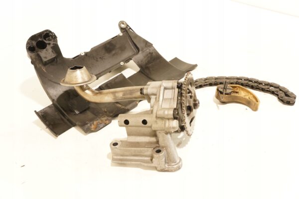 POMPA OLEJU VW GOLF IV A3 1.9 TDI AXR 05A115105B