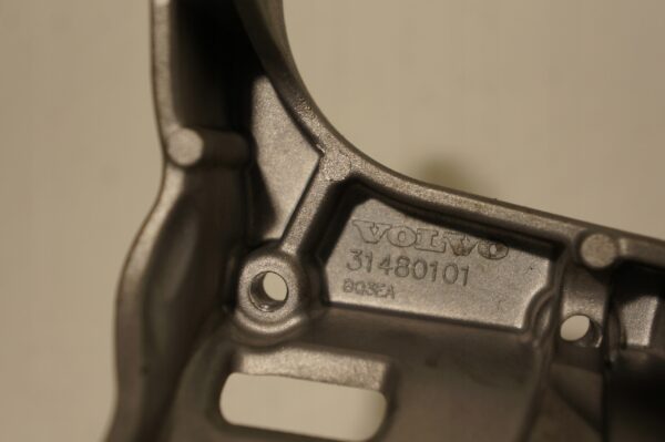 ŁAPA ALTERNATORA VOLVO S60 III 2,0 B5 B42 31480101