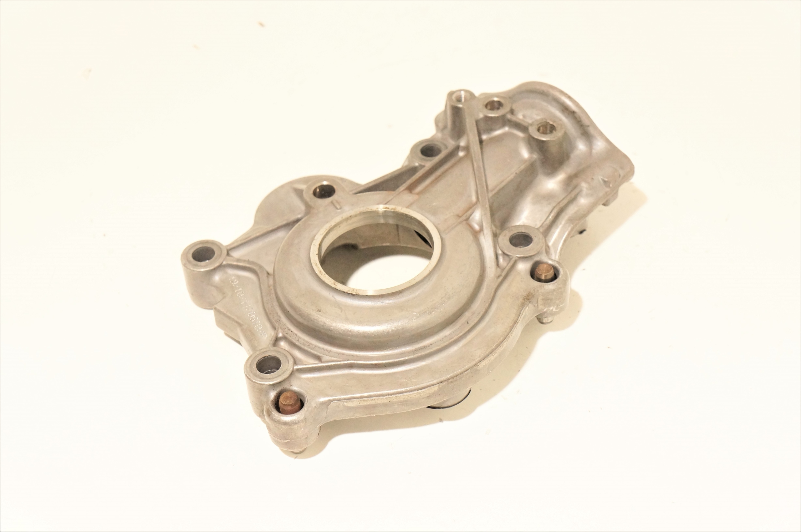 POMPA OLEJU VOLVO S60 III 2,0 B5 B420T2 31480238