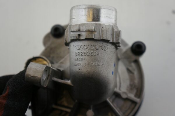 POMPA WODY VOLVO S60 III 2,0 B5 B420T2 32252604