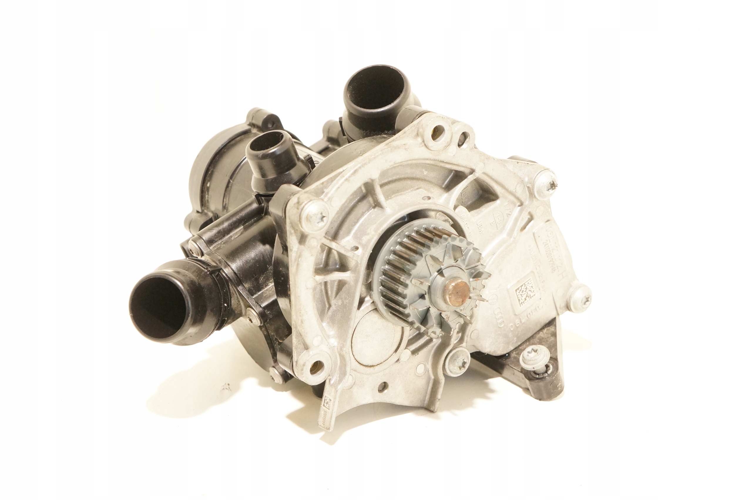 POMPA WODY VW GOLF R S3 S5 2,0 TFSI 06L121012H