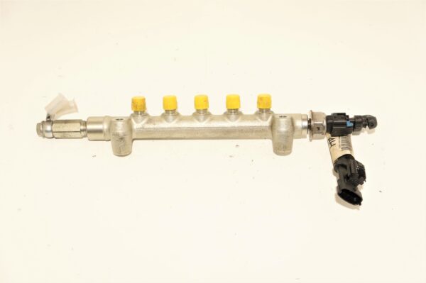 LISTWA WTRYSKOWA INSIGNIA ASTRA K 1,6CDTI 55570022