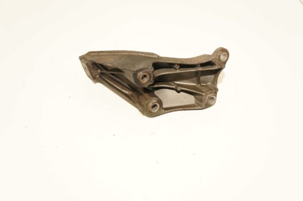 ŁAPA SILNIKA LEWA A4 B7 A6 C6 2,0TFSI 4F0199307R