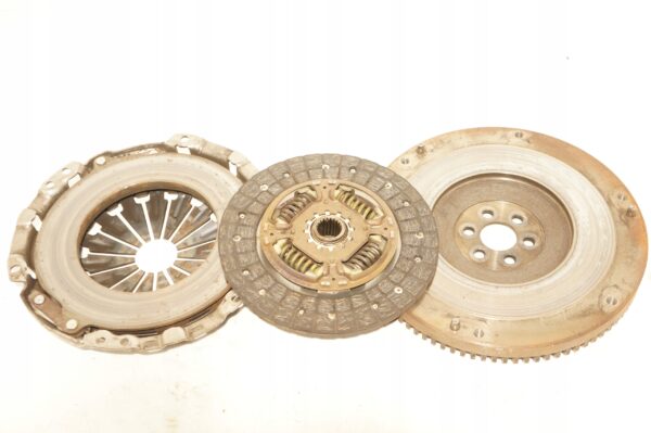 SPRZĘGŁO SZTYWNE TOYOTA YARIS 2 1,4 D4D 12310 2G06