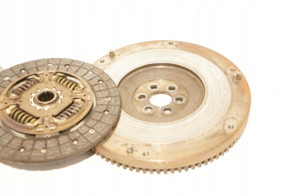 SPRZĘGŁO SZTYWNE TOYOTA YARIS 2 1,4 D4D 12310 2G06