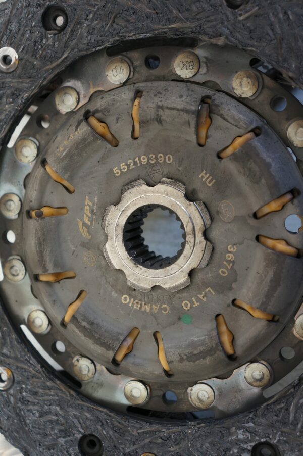 KOŁO DWUMASOWE ALFA FIAT 500 MITO 1,4 TB 55219390