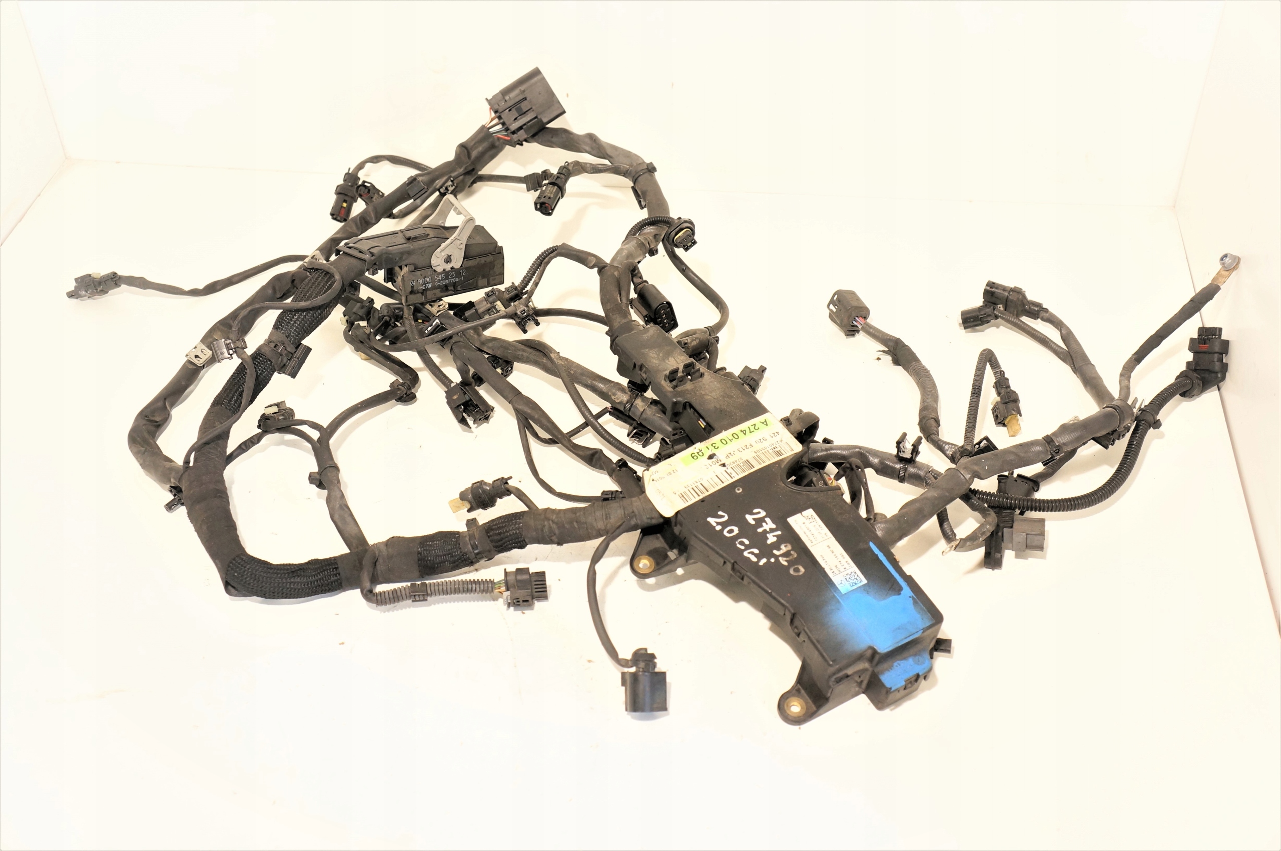 WIĄZKA SILNIKA MERCEDES W205 2,0 CGI A2740103109