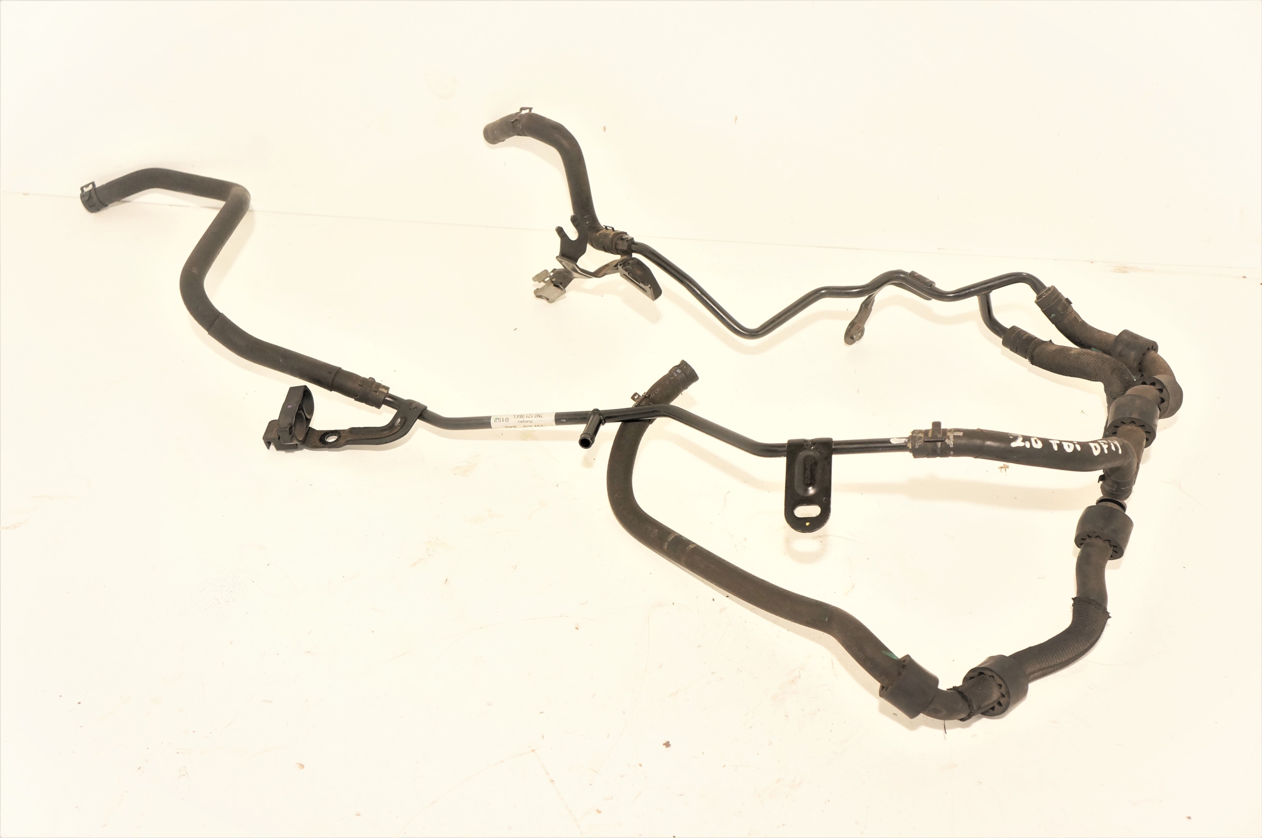 13421147310-696b4df53d9e7 WĘŻE RURKI WODY VW GOLF VII 1,6 2,0TDI 04L121070AB