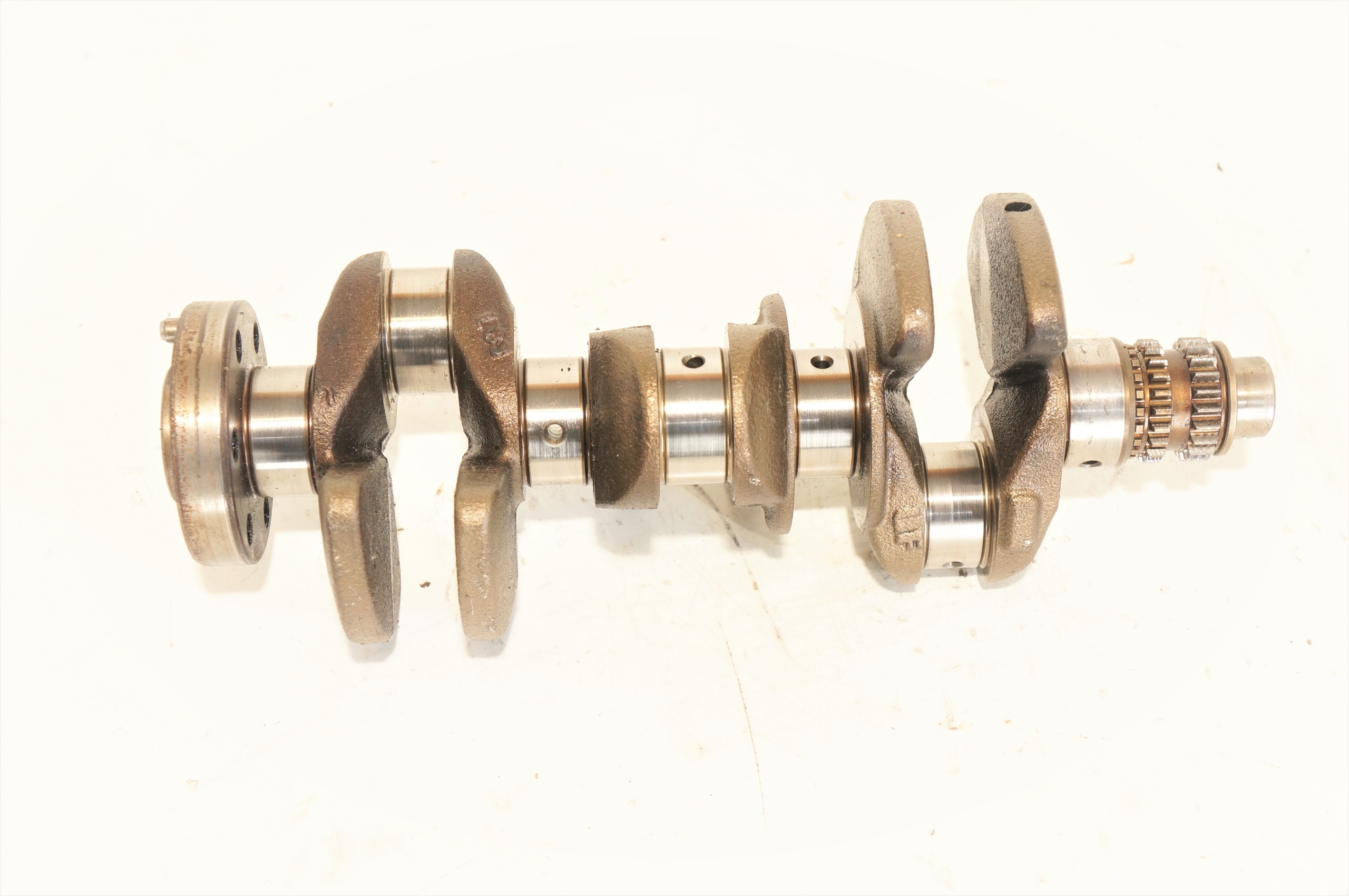 WAŁ KORBOWY DACIA RENAULT SMART 0,9 SCE 0574R H4BB