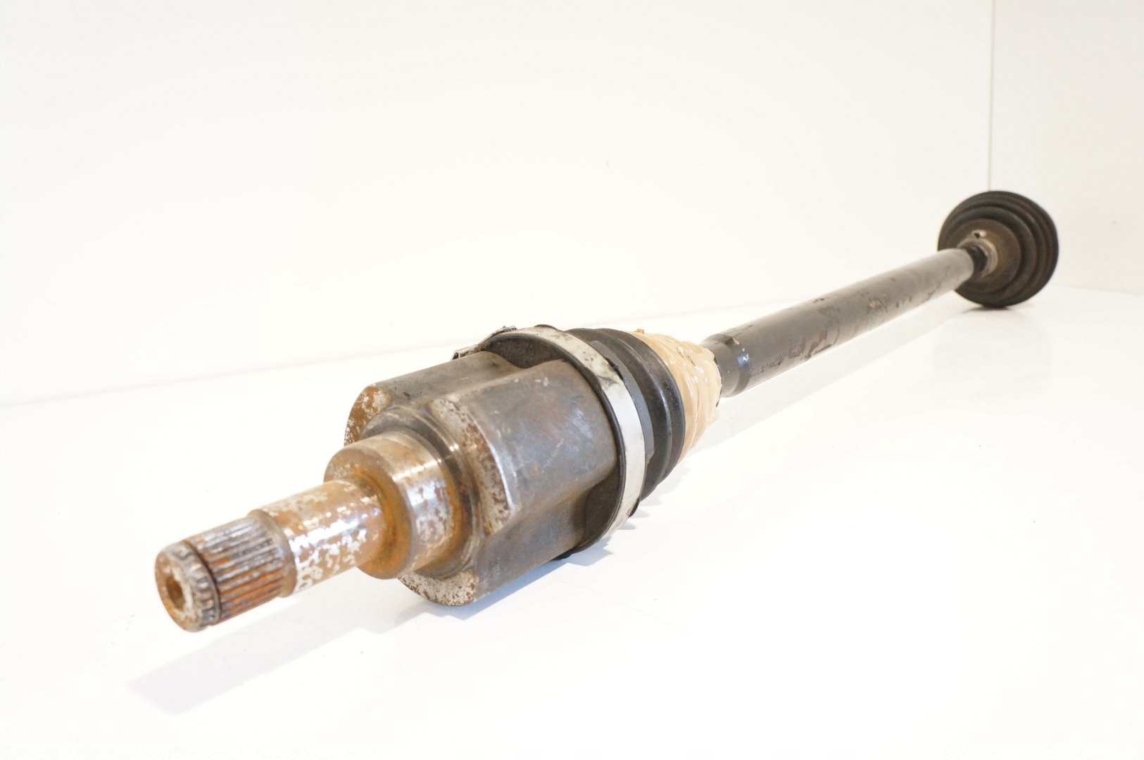 13505459263-696b4cde7fb4a VW UP 1.0 PÓŁOŚ PRAWA DŁUGA 1S0407762G