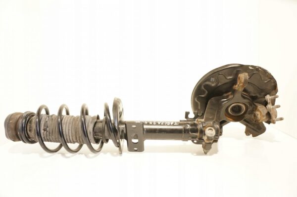 ZWROTNICA KPL PRAWA PRZEDNIA SKODA FABIA III 1.0