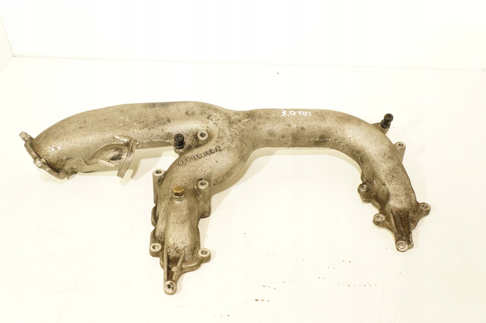 KOLEKTOR SSĄCY VW PHAETON A6 3.0 TDI 059145762K