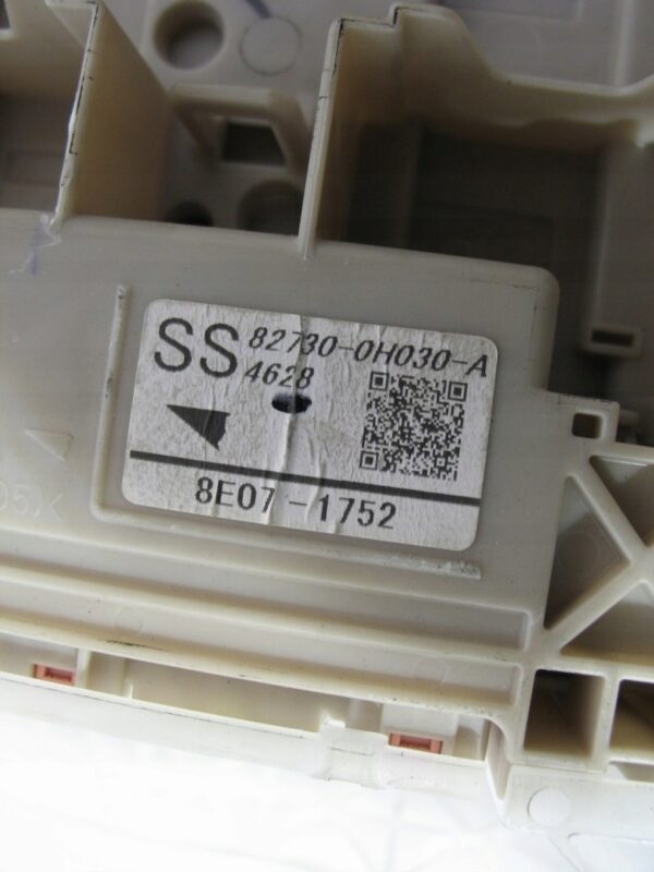 13505511594-696b4a55b63ab SKRZYNKA BSI TOYOTA AYGO C1 1.0 VTI 82730-0H030A