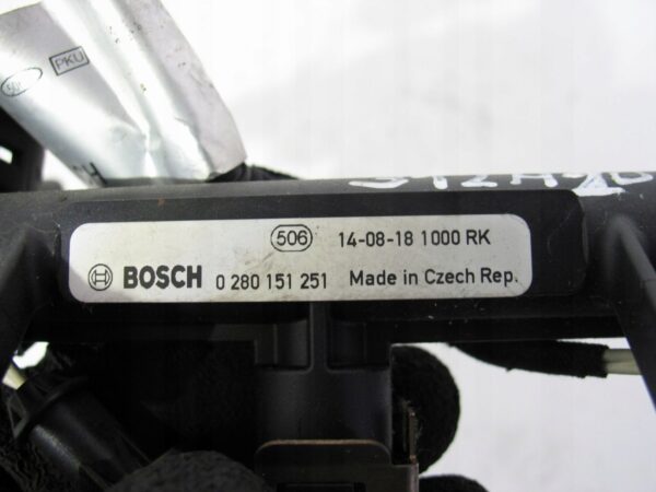 LISTWA WTRYSKOWA FIAT PANDA 500 0.9T 0280151251