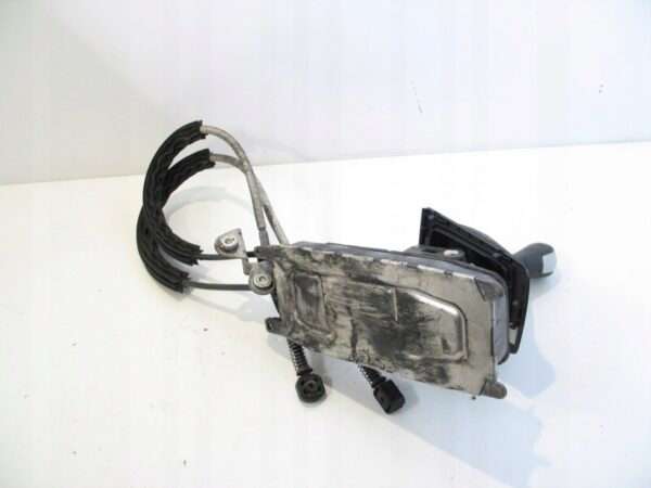 LEWAREK WYBIERAK BIEGÓW GOLF V 2.0 TDI 1K0711049BH