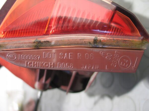 LAMPA LEWY TYŁ W KLAPĘ INFINITI FX30 FX35 II LIFT