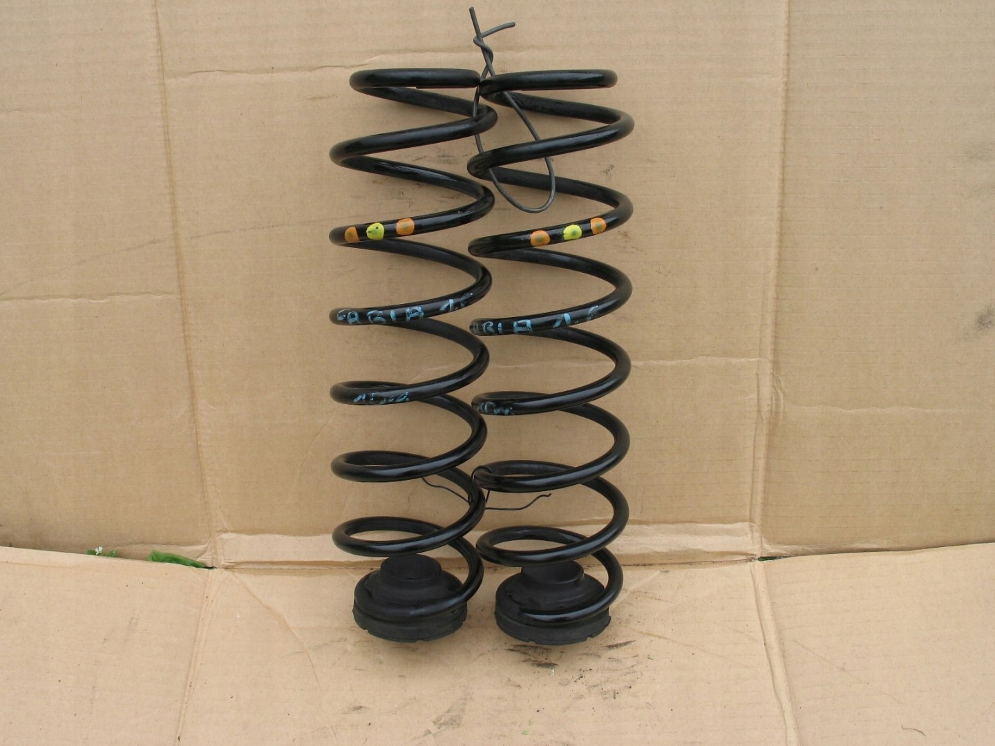 SPRĘŻYNY ZAWIESZENIA TYLNE SKODA FABIA II HB