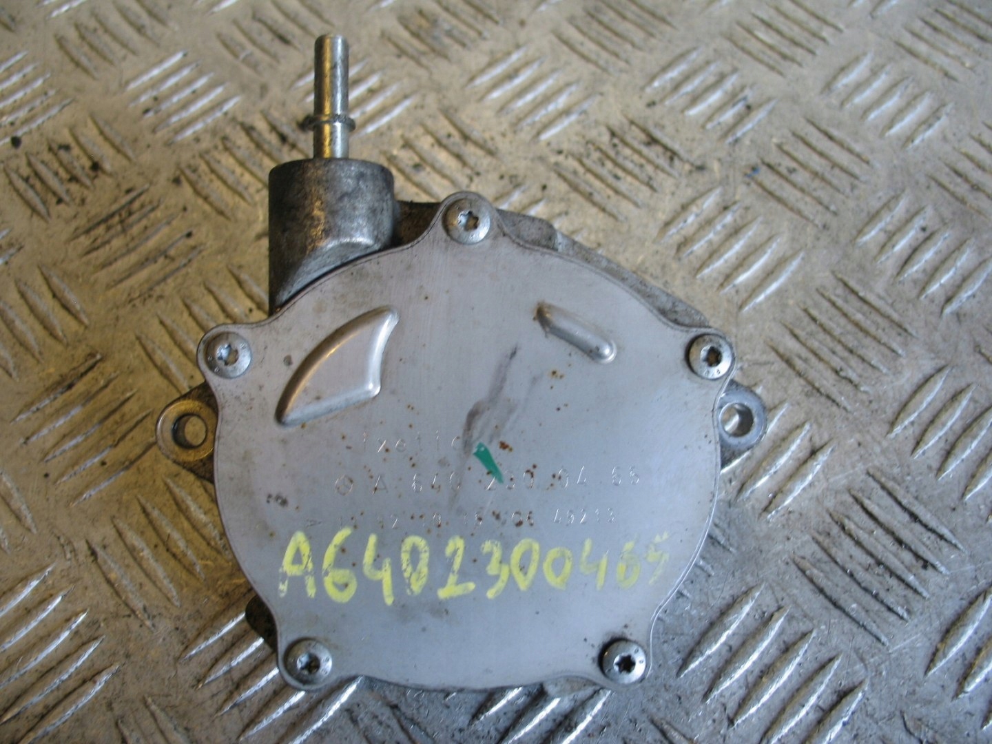 13505578974-696b43f5a7ab4 POMPA VACUM A6402300465 A-KLASA W169 2.0 CDI SMART