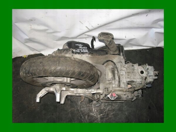 SILNIK MOTOR YAMAHA TRICITY 2015-2017r E3N9E 125cc