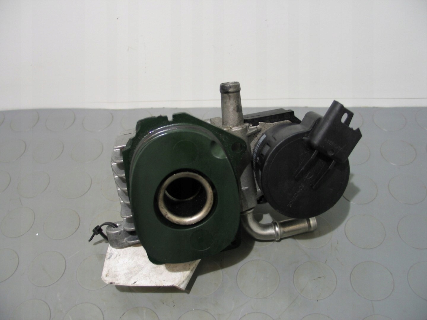 ZAWÓR EGR BMW E60 E90 F10 3.0 2.5i 754841505