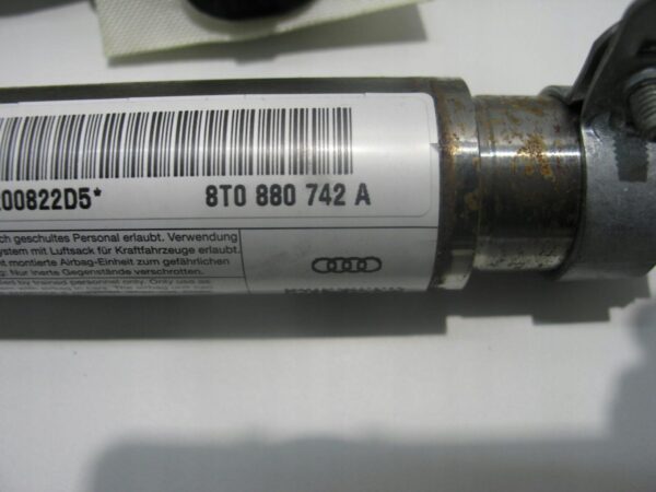 KURTYNA PODUSZKA PRAWA AUDI A5 CUPE 8T0880742A