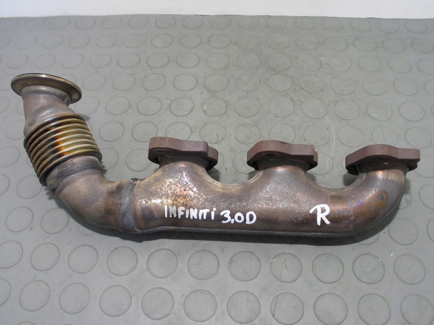 KOLEKTOR WYDECHOWY PRAWY INFINITI FX 3.0D 585729-D