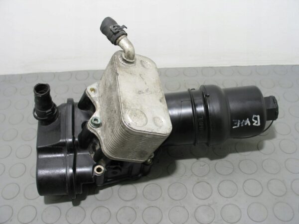 PODSTAWA FILTRA OLEJU VW SKODA 2.0 FSI 06B117021C