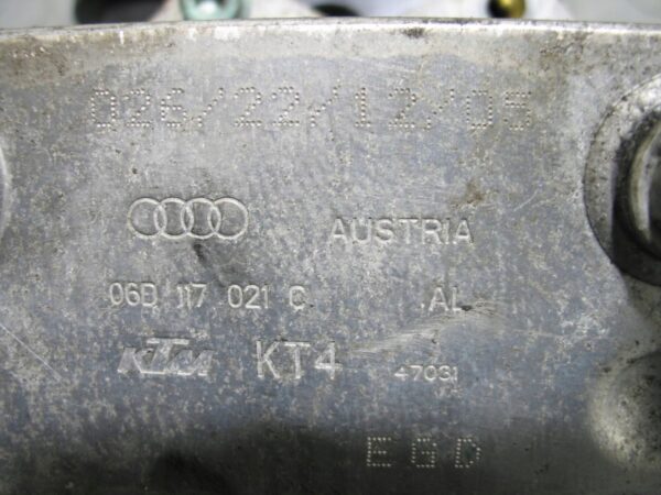 PODSTAWA FILTRA OLEJU VW SKODA 2.0 FSI 06B117021C