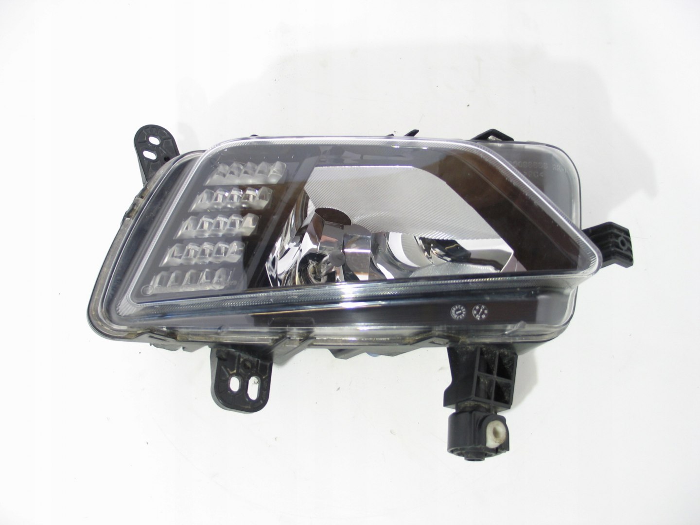 HALOGEN PRAWY LED VW POLO VI 2G 038103173A EUROPA