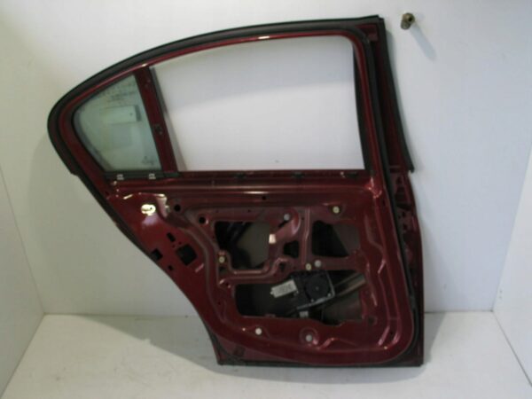 DRZWI LEWY TYŁ BMW 3 E90 5D SEDAN 05-12R CZERWONE