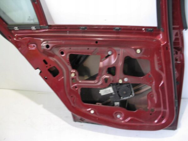 DRZWI LEWY TYŁ BMW 3 E90 5D SEDAN 05-12R CZERWONE