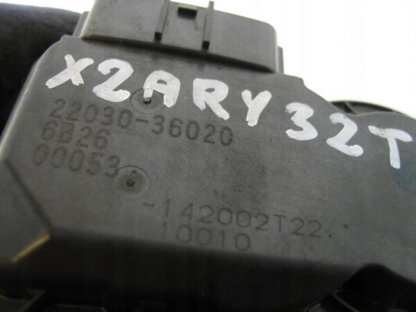 PRZEPUSTNICA TOYOTA RAV4 LEXUS 2.5 HYBR 2203036020