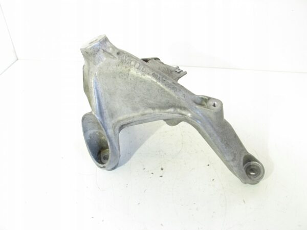 ŁAPA WSPORNIK SILNIKA AUDI Q5 2.0 TDI 80A199307A