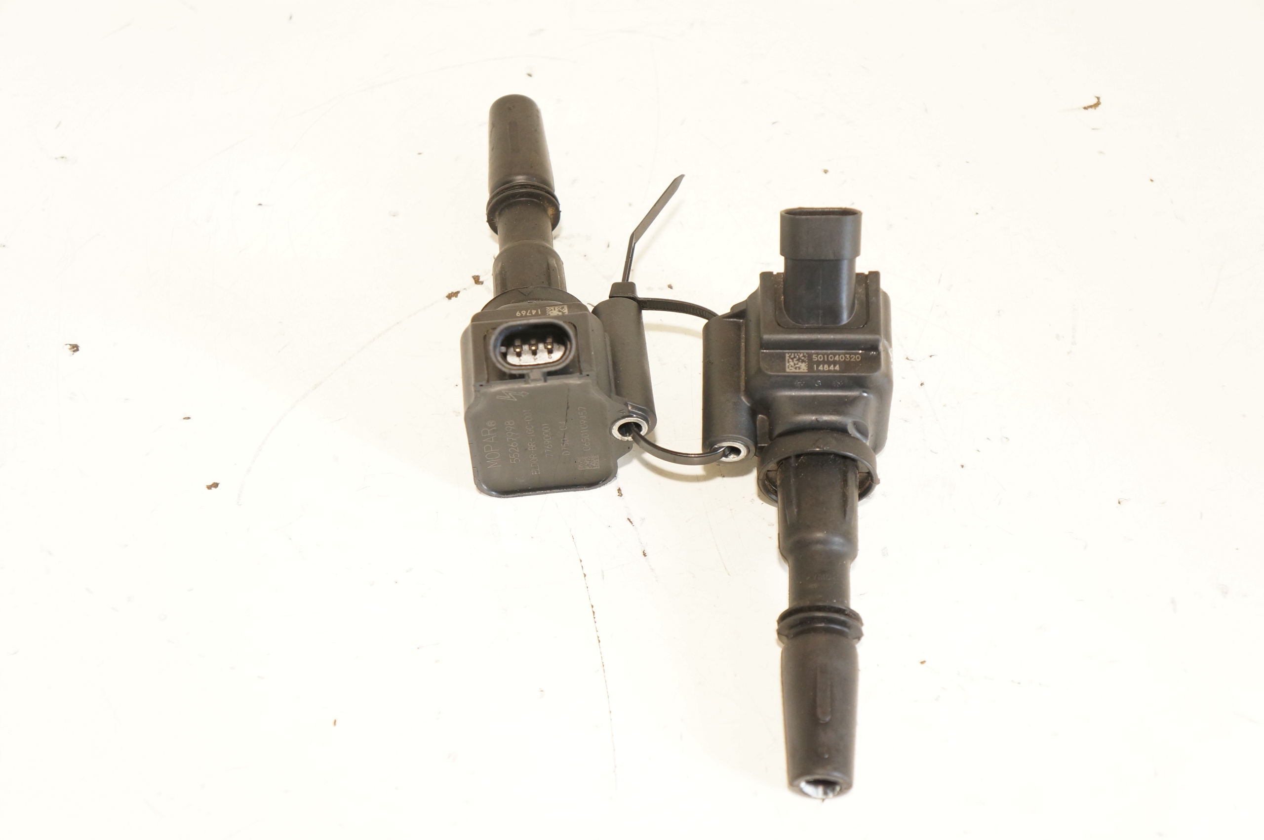 CEWKA ZAPŁONOWA FIAT 500 1.0 MILD HYBRID 55267998