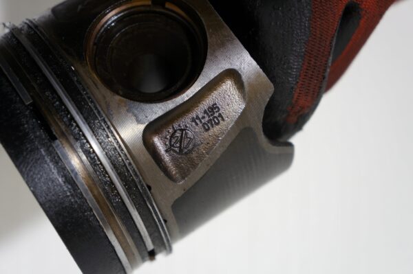 TŁOK MERCEDES W164 VITO W212 3,0 CDI 7370B 642890