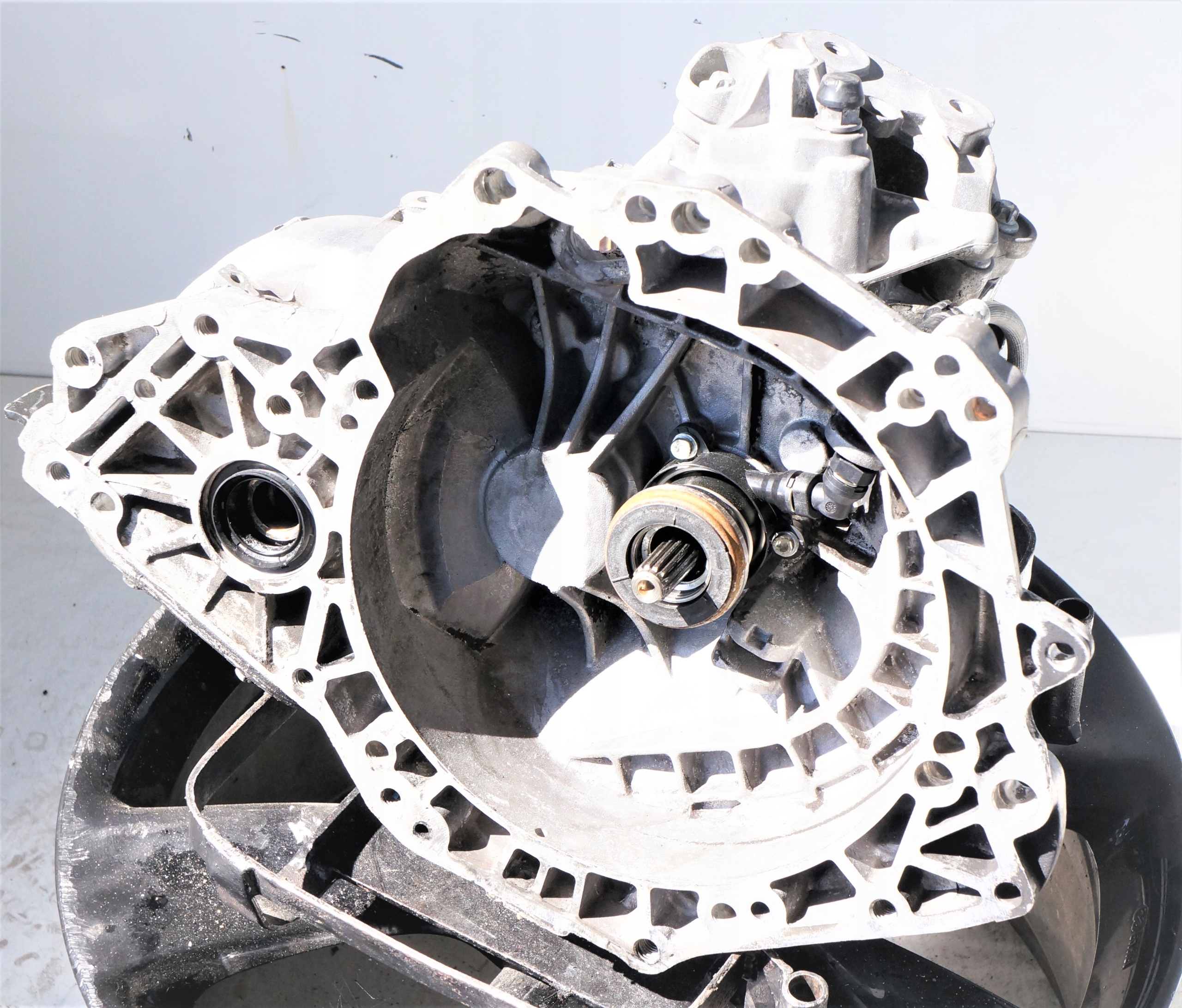 SKRZYNIA BIEGÓW OPEL ASTRA MERIVA 1,7 DTI F17W384