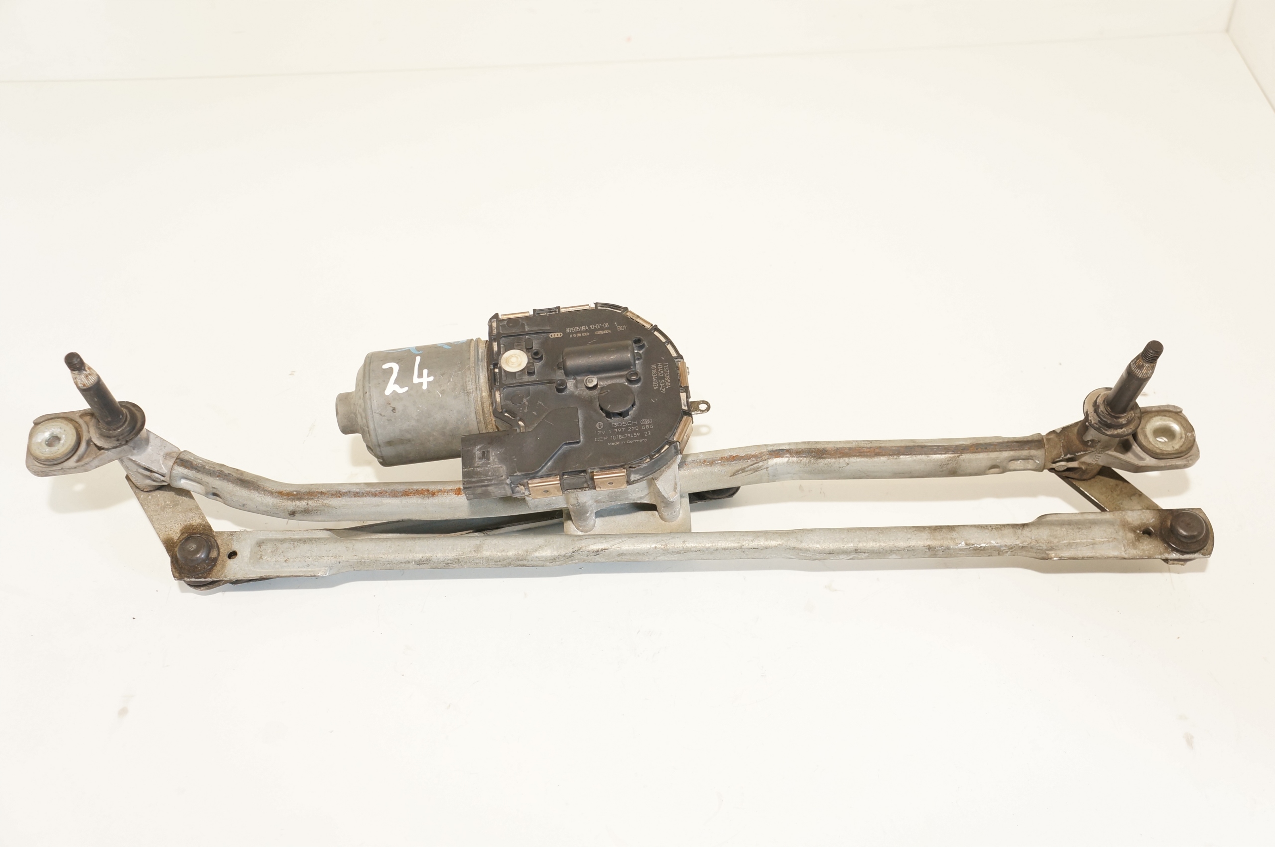 MECHANIZM WYCIERACZEK PRZÓD AUDI Q5 8R 8R1955119A