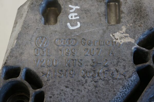ŁAPA SILNIKA VW GOLF VI A3 1,6 TDI 03L199207A CAY