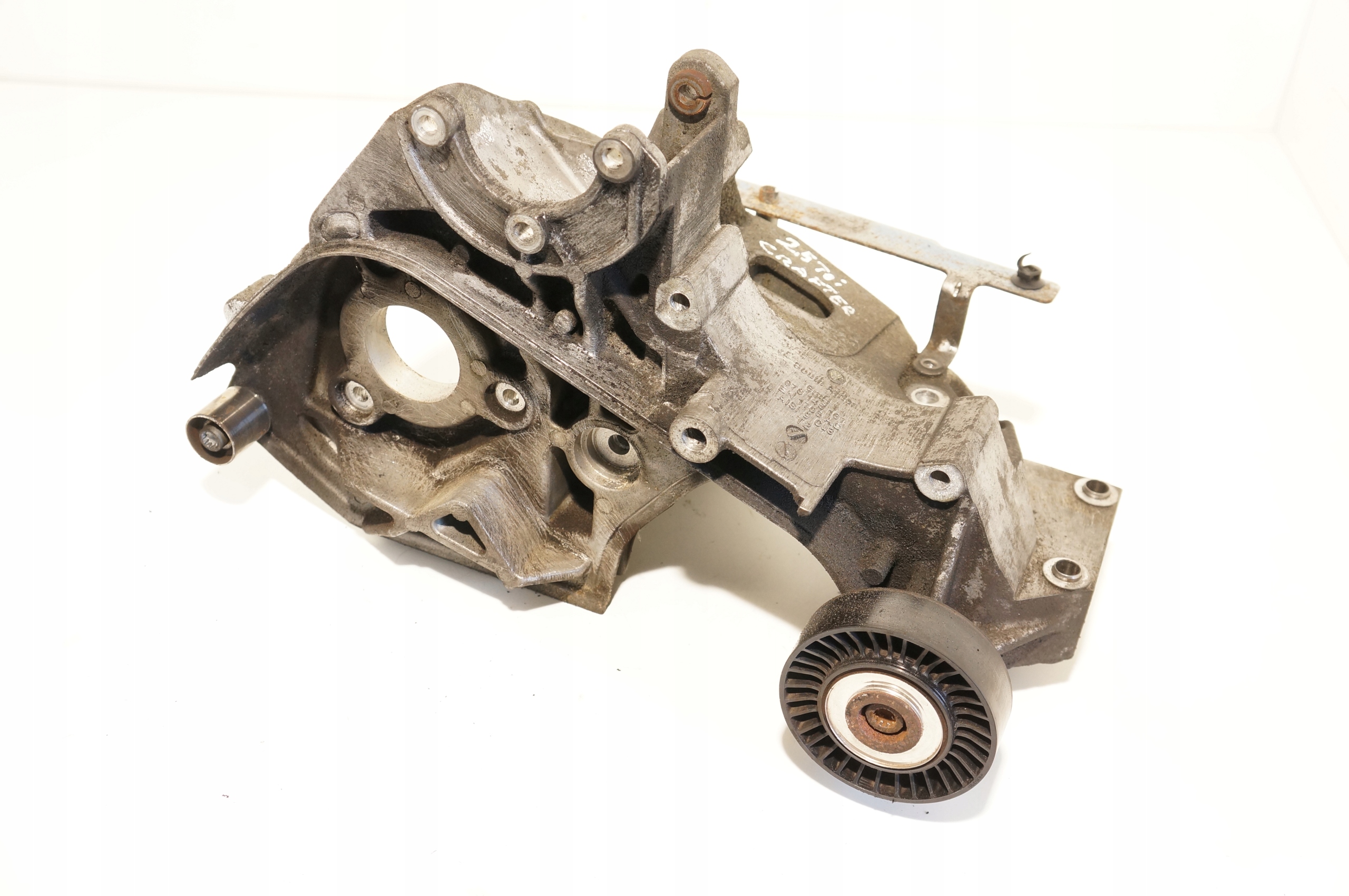 ŁAPA PODSTAWA POMPY VW CRAFTER 2,5TDI 076145167