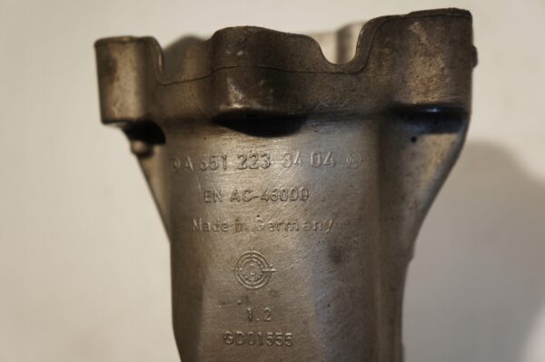 ŁAPA SILNIKA PRAWA W212 W204 2,2 CDI A6512233404